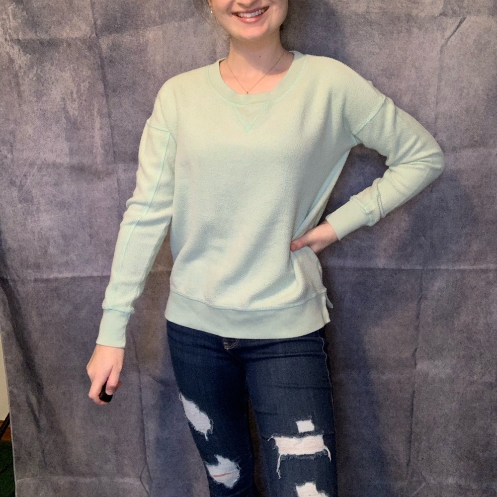 American Eagle sweater